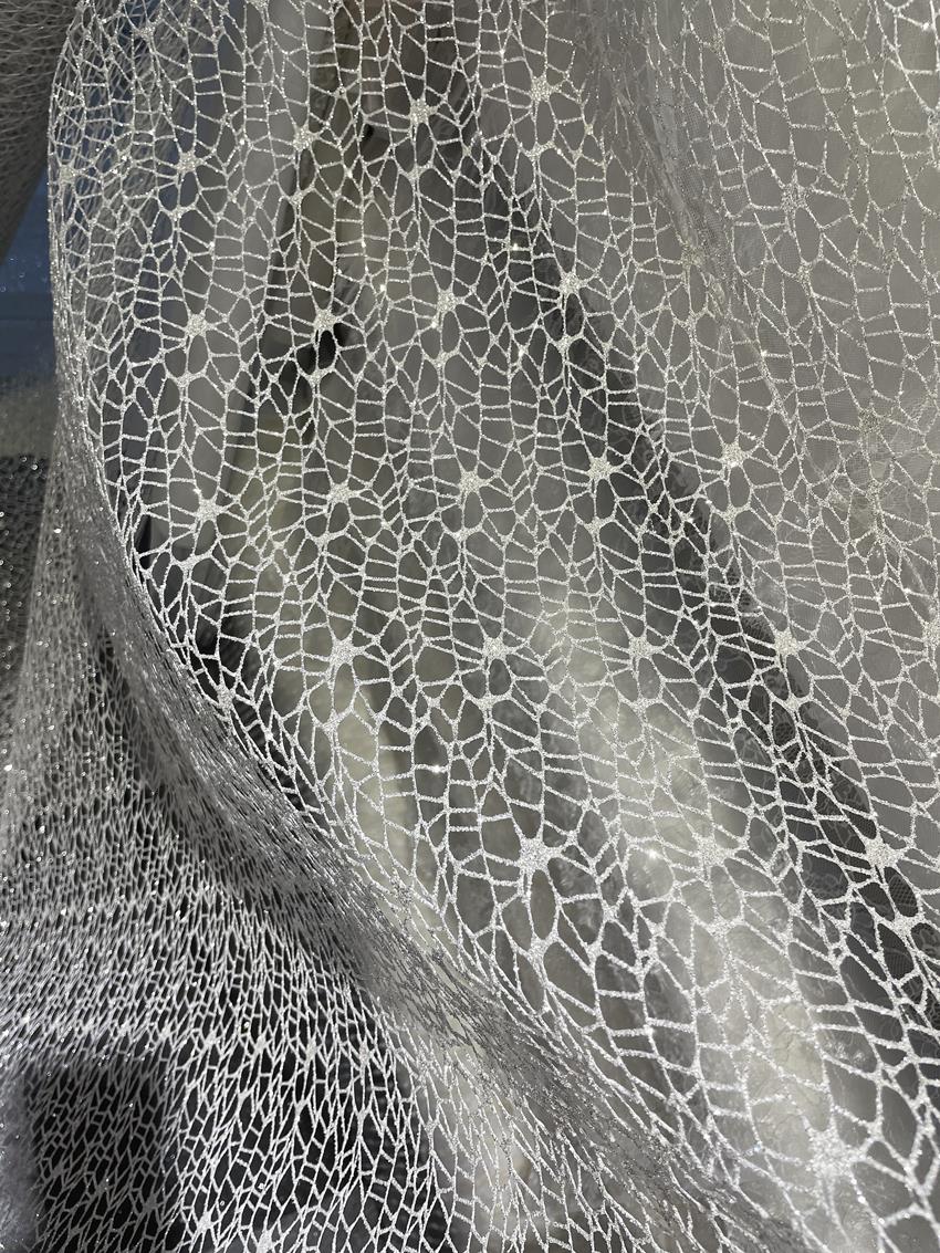 Beyaz Glitter Parlak Düzensiz  - Crystal Mesh Fabric incelemesi ve fiyatı